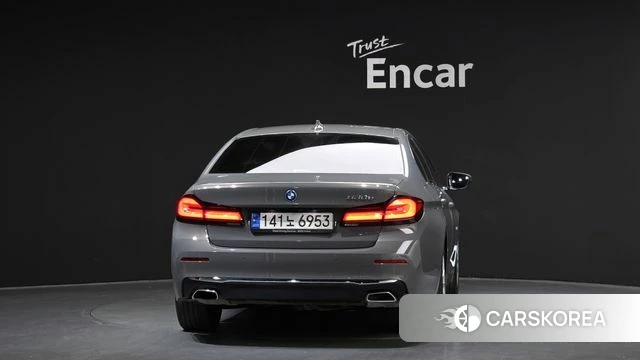 BMW 5 Series (G30) id 4293171 из Кореи 32