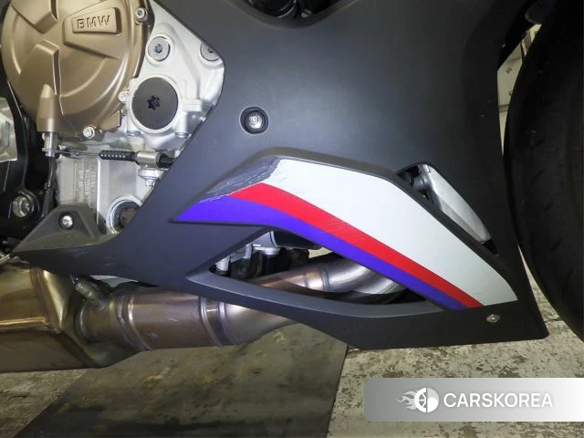 Проданный BMW S1000RR M PACKAGE id 4200440 из Японии, фото 26