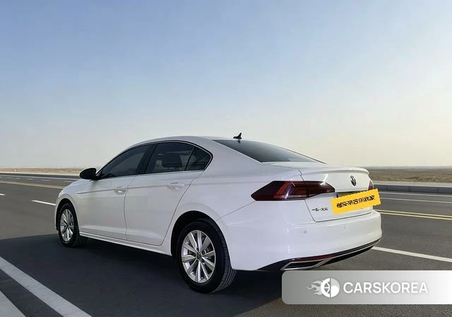 Volkswagen Bora 2021 Белый из Китая, фото 4