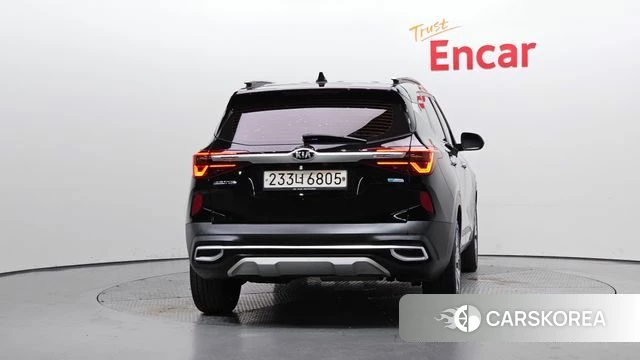 Kia Seltos id 4496128 из Кореи 26