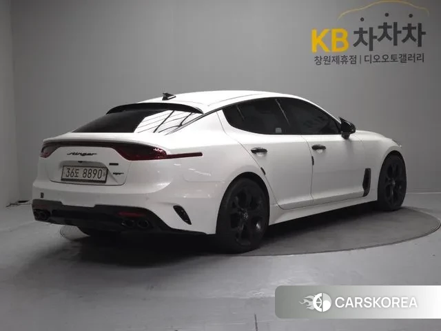 Kia Stinger id 3709328 из Кореи 14