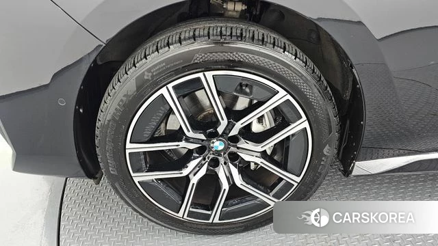 BMW 7 Series (G70) id 4792415 из Кореи 25