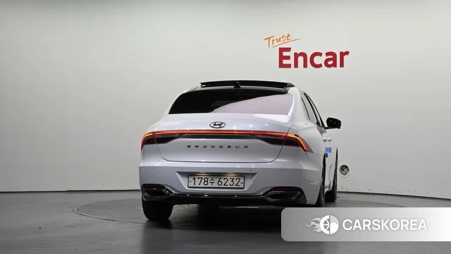 Hyundai The New Grandeur IG Hybrid id 4698304 из Кореи 33