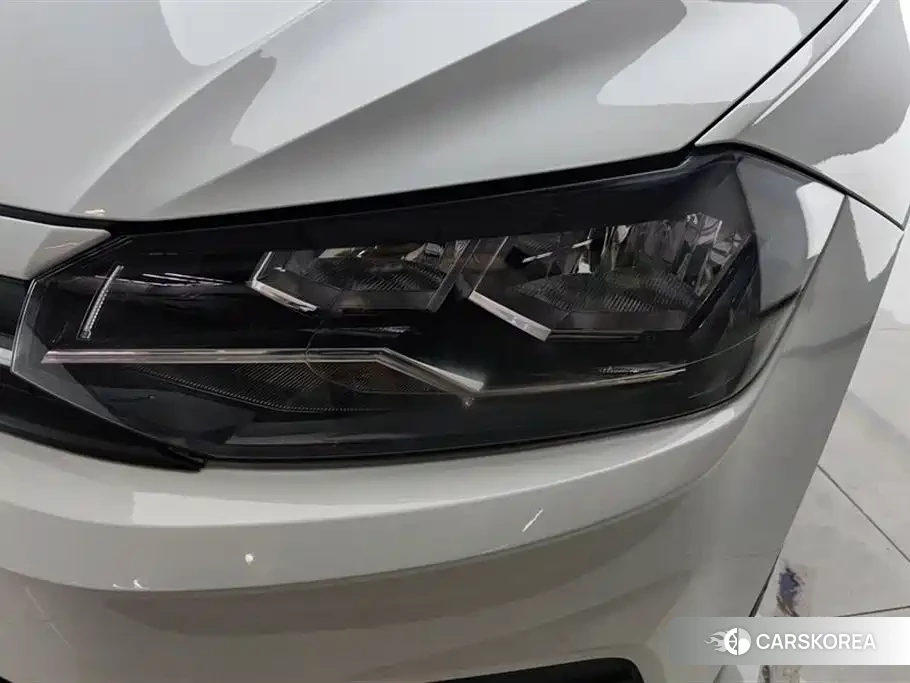 Volkswagen Polo id 4545700 из Китая 10