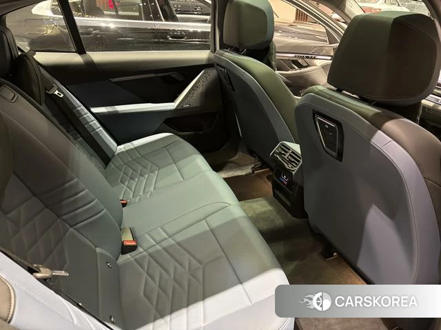 BMW i5 id 4265494 из Китая 15
