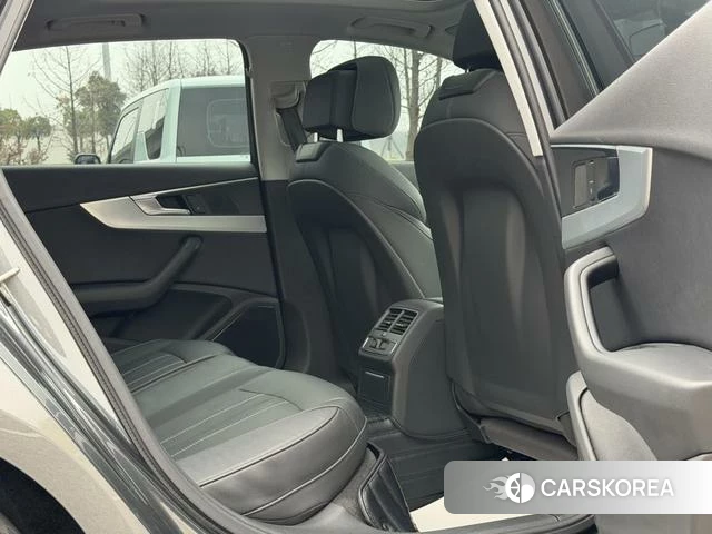 Audi A4L id 4209733 из Китая 11