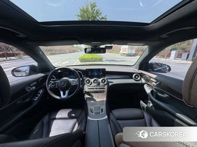 Mercedes-Benz GLC 2021 Черный из Китая, фото 4
