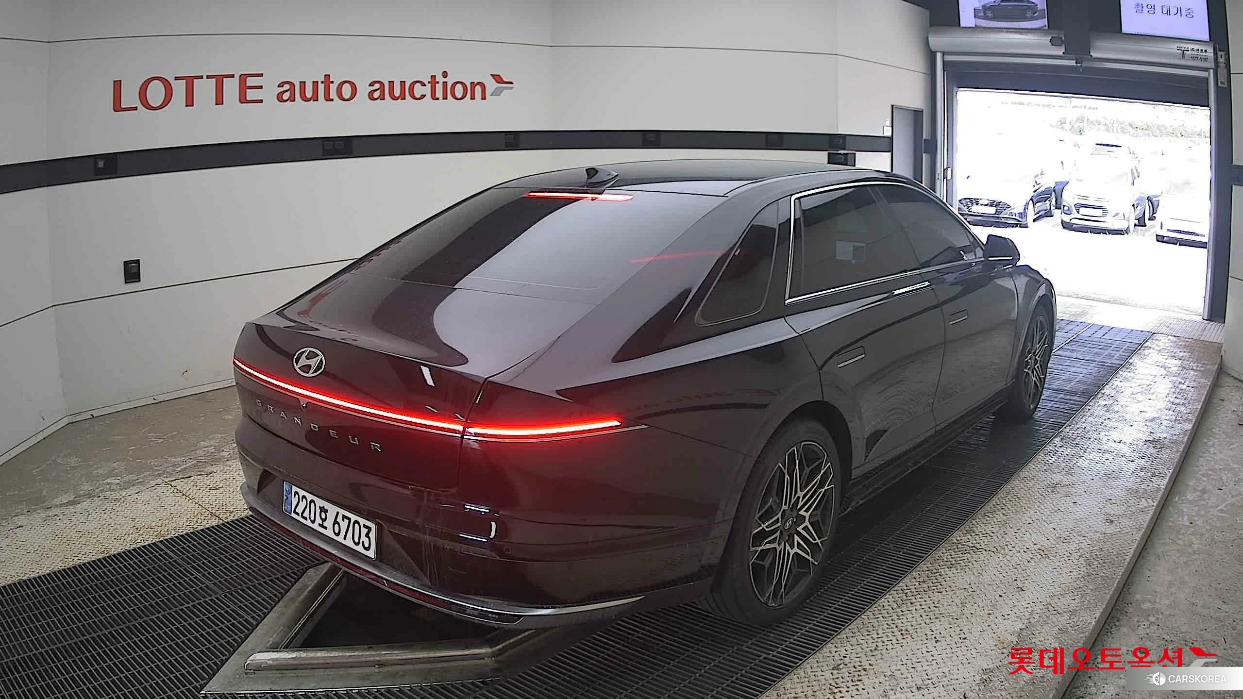 Hyundai Grandeur Hybrid id 4498383 из Кореи 31