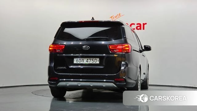 Kia The New Carnival id 4937621 из Кореи 14