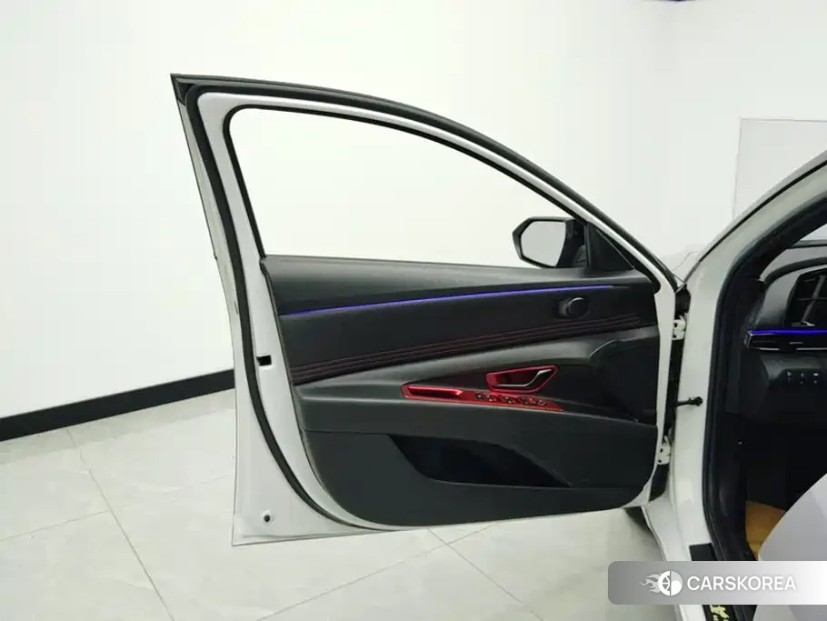 Hyundai Elantra id 4664468 из Китая 10