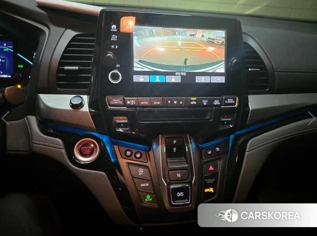 Honda Odyssey 2019 Белый из Кореи, фото 4