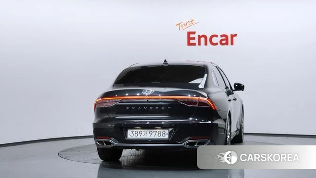 Hyundai The New Grandeur IG id 4268731 из Кореи 32