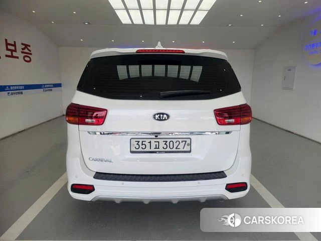 Kia The New Carnival id 4477005 из Кореи 14