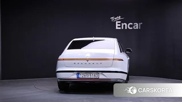 Hyundai Grandeur (GN7) id 3739940 из Кореи 14