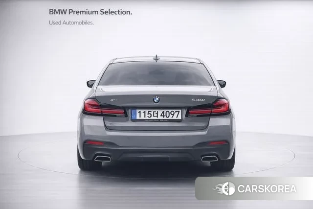 BMW 5 Series (G30) id 3727485 из Кореи 9