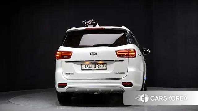 Kia The New Carnival id 3713945 из Кореи 14