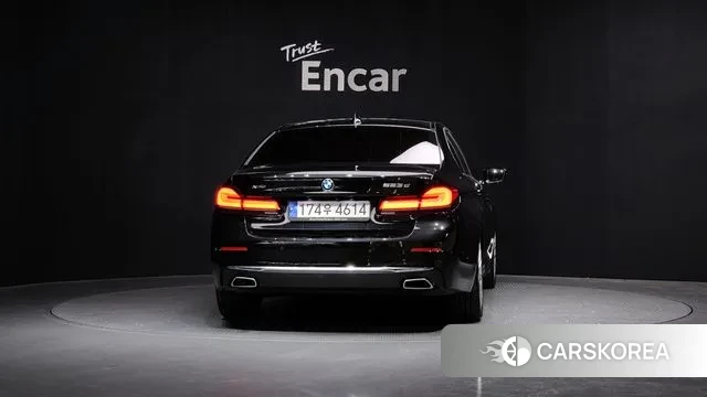 BMW 5 Series (G30) id 3550557 из Кореи 14