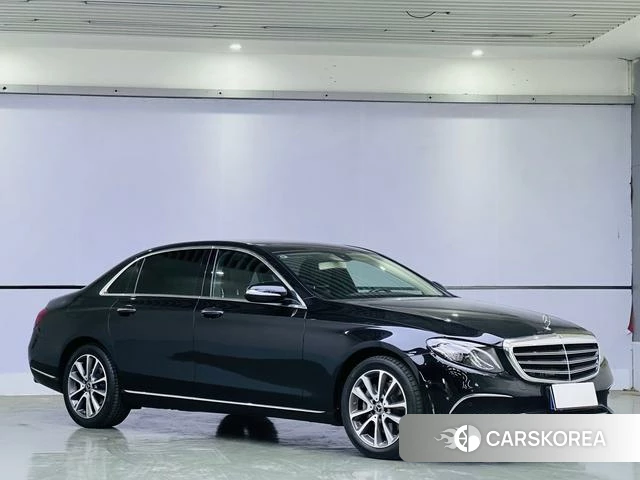 Mercedes-Benz E-class id 3857895 из Китая 10