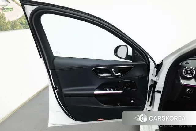 Mercedes-Benz Class C id 4272449 из Китая 18