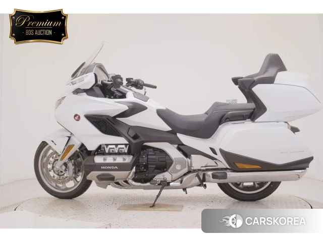 Проданный Honda GL1800 TOUR DCT 2026 из Японии, фото 3