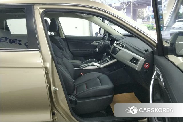 Geely Automobile Boyue id 4234858 из Китая 11