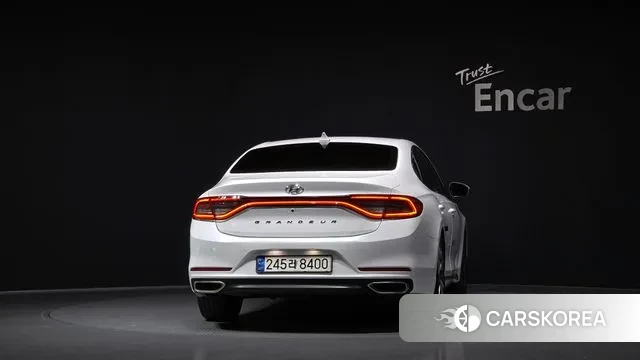 Hyundai Grandeur IG id 3292390 из Кореи 14