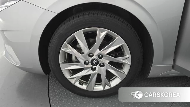 Hyundai The New Grandeur IG Hybrid id 4930134 из Кореи 24