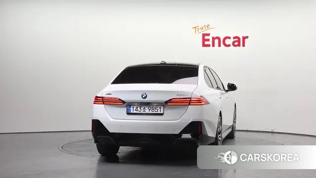 BMW 5 Series (G60) id 2910061 из Кореи 14