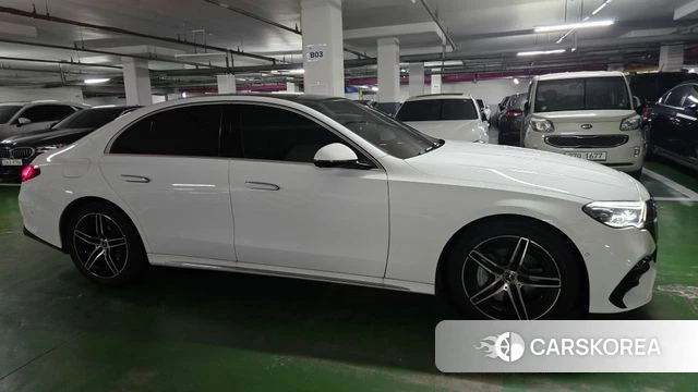 Mercedes-Benz E-Class W214 2024 Белый из Кореи, фото 6