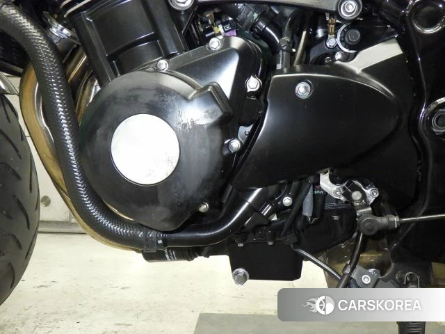 Engine photo