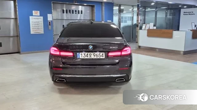 BMW 5 Series (G30) id 3534548 из Кореи 14