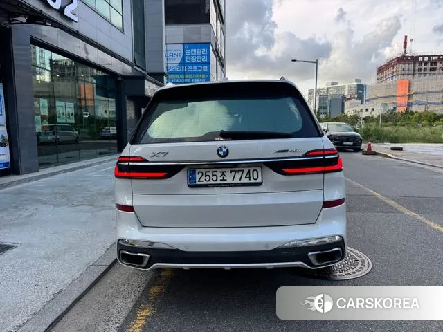 BMW X7 (G07) 2024 Белый из Кореи, фото 4