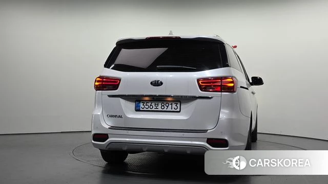 Kia The New Carnival id 4225437 из Кореи 14