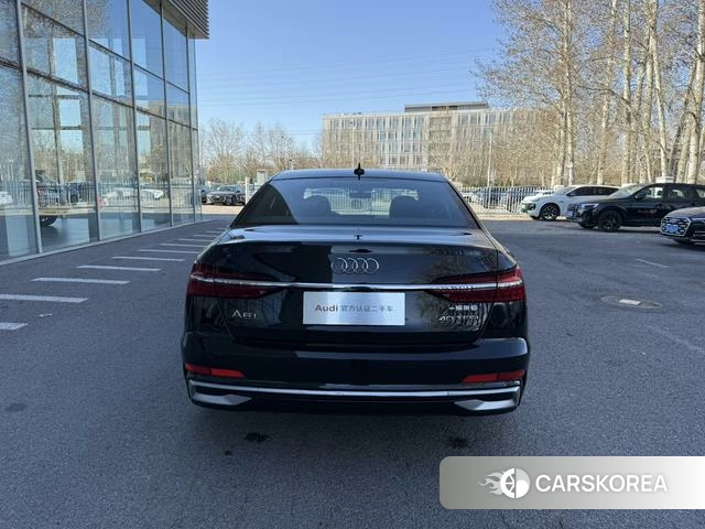 Audi A6L id 4271426 из Китая 10