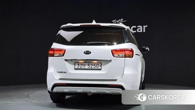 Kia All New Carnival id 4295102 из Кореи 14