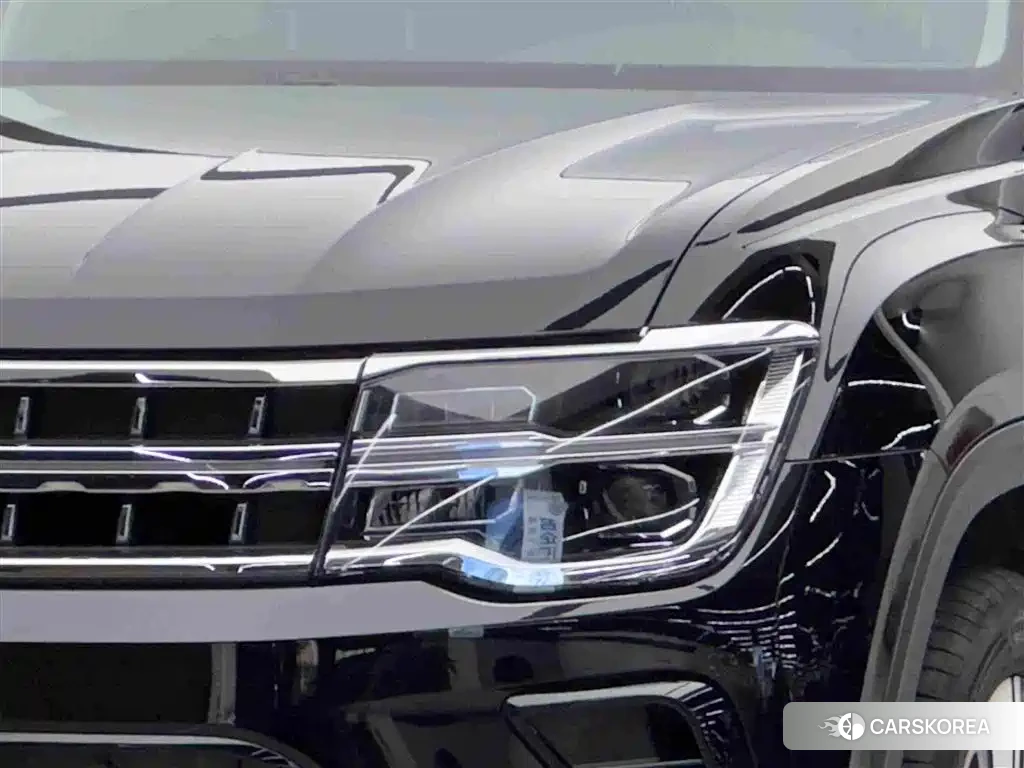Volkswagen Touareg id 4674510 из Китая 13