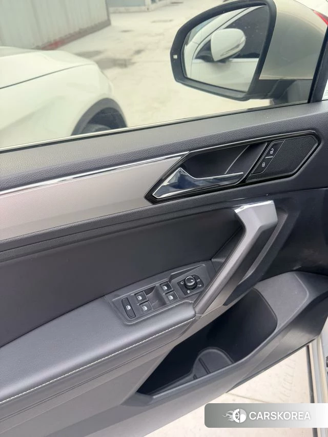 Volkswagen Tiguan L id 4210875 из Китая 14