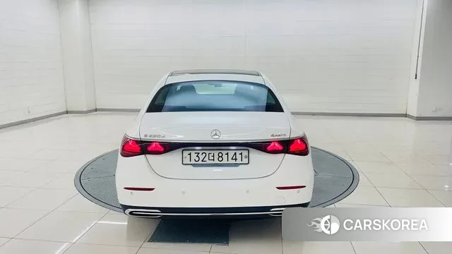 Mercedes-Benz E-Class W214 id 2899842 из Кореи 14