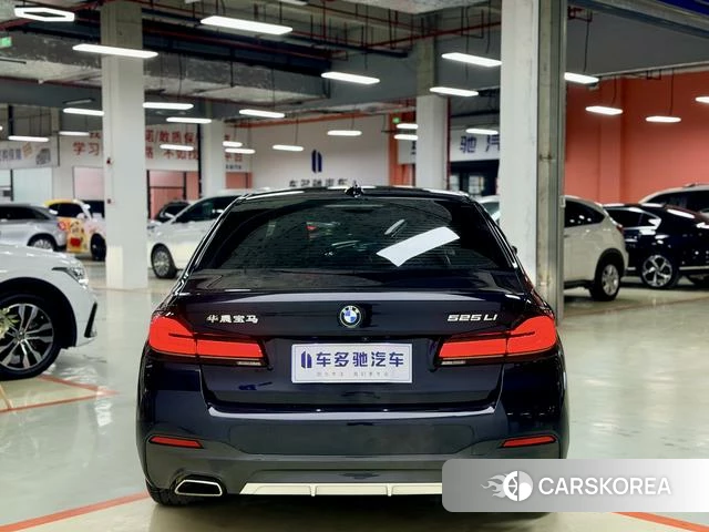 BMW 5 series 2023 Черный из Китая, фото 4