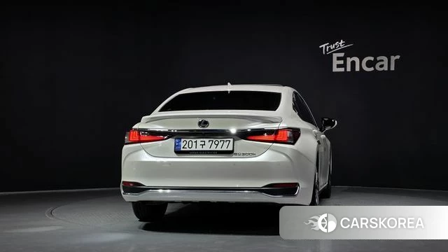 Lexus ES300h 7th generation id 4590273 из Кореи 14