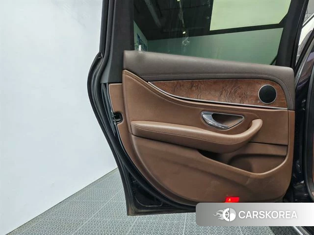 Mercedes-Benz E-class id 4221709 из Китая 14