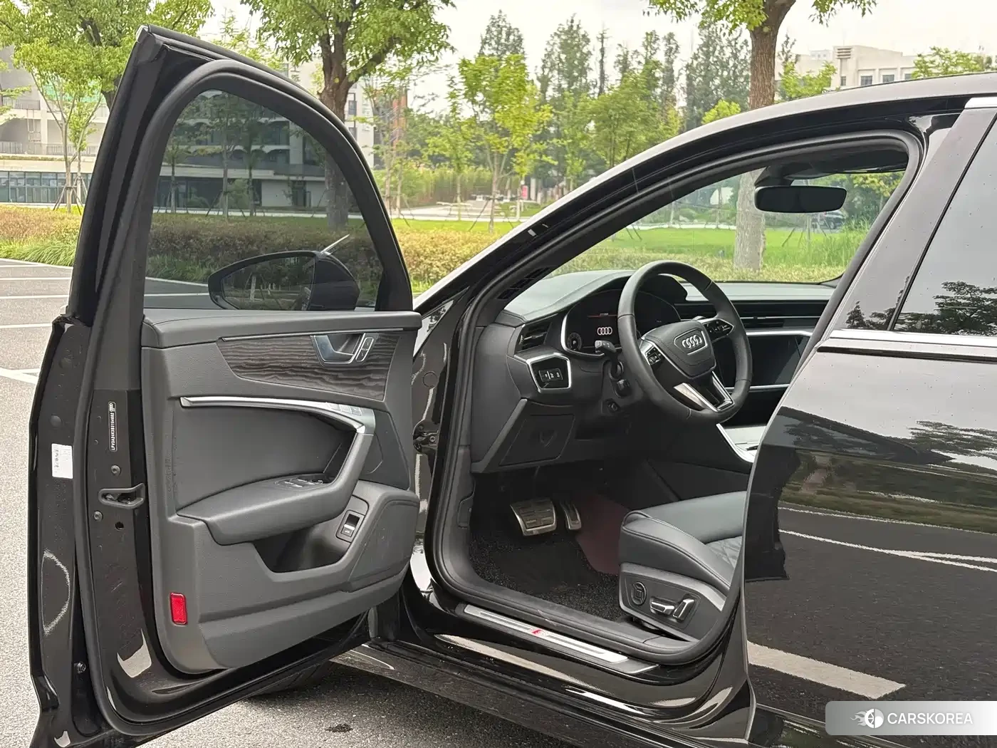 Audi A6L id 4629151 из Китая 11