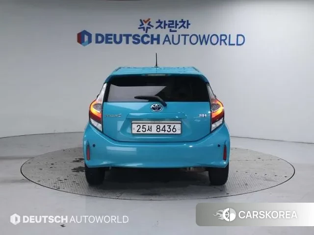 Toyota Prius C id 3593408 из Кореи 14
