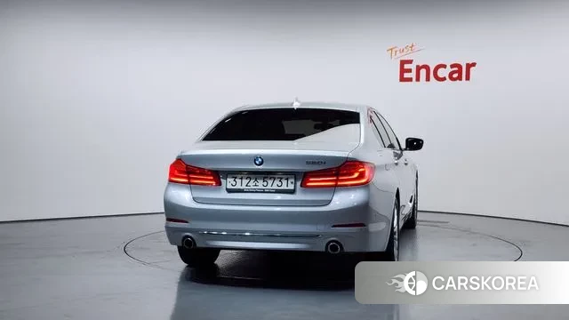 BMW 5 Series (G30) id 3509747 из Кореи 14