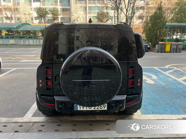 Land Rover Defender (L663) 2025 Черный из Кореи, фото 4