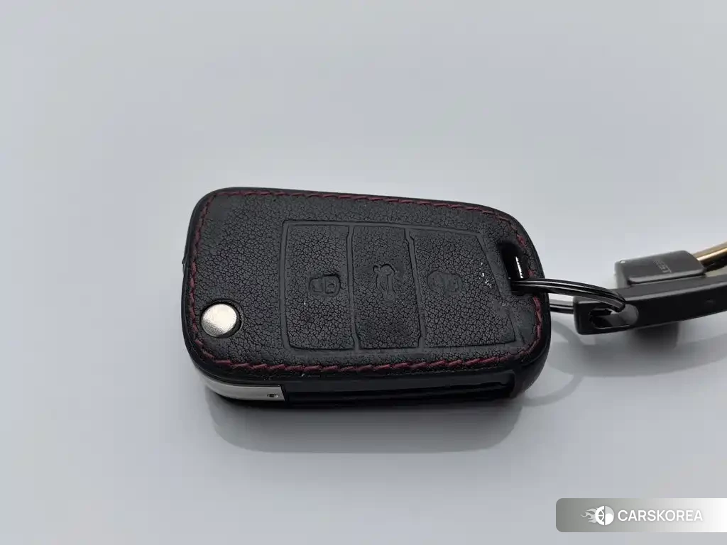 Volkswagen Bora id 4655187 из Китая 18