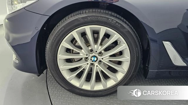 BMW 5 Series (G30) id 4536687 из Кореи 26