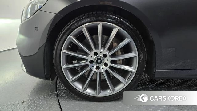 Mercedes-Benz E-Class W213 id 4871759 из Кореи 27