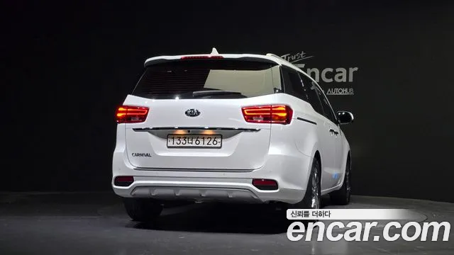 Kia The New Carnival id 2424995 из Кореи 14