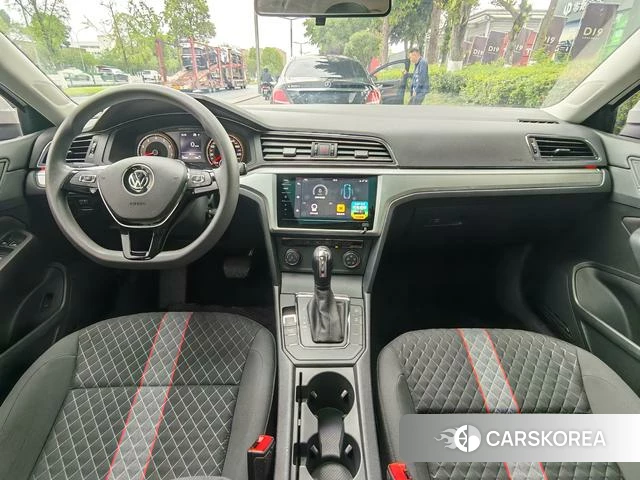 Volkswagen Lingdu 2022 Белый из Китая, фото 4